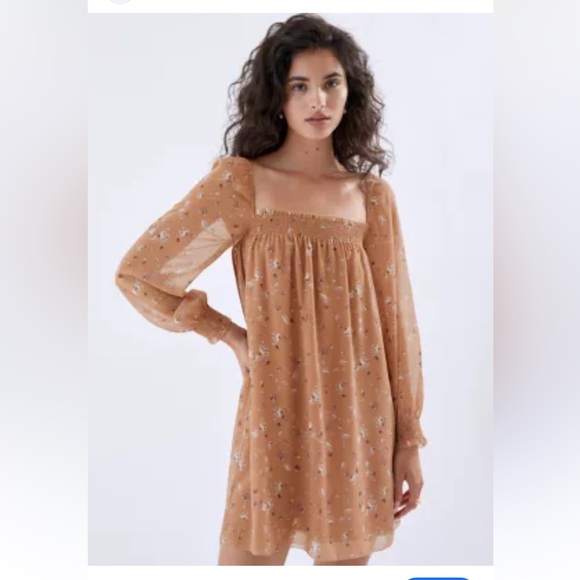 Wilfred Dresses & Skirts - Wilfred size small flowered Dress